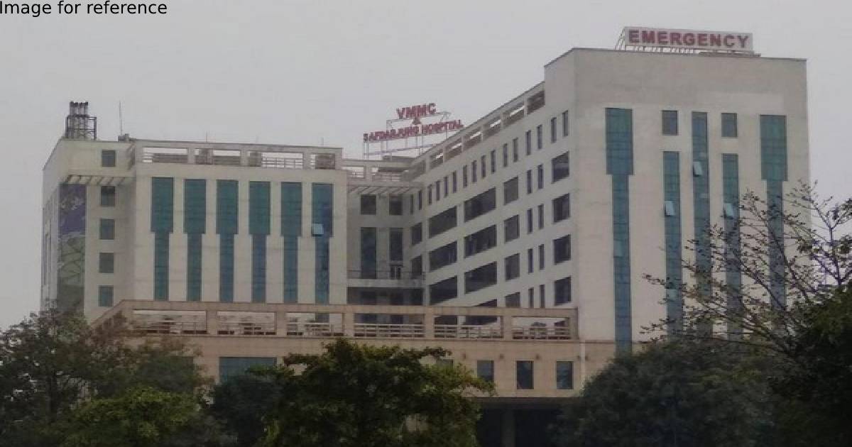 Fire breaks out at Delhi's Safdarjung hospital